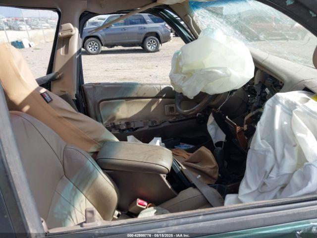 Toyota 4Runner Limited V6 Image 10